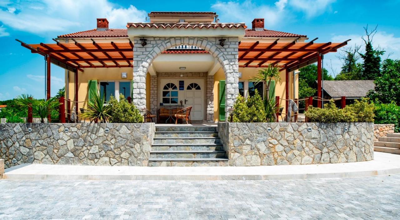 Lavanda Apartments&Studios Pinezici  Exterior photo